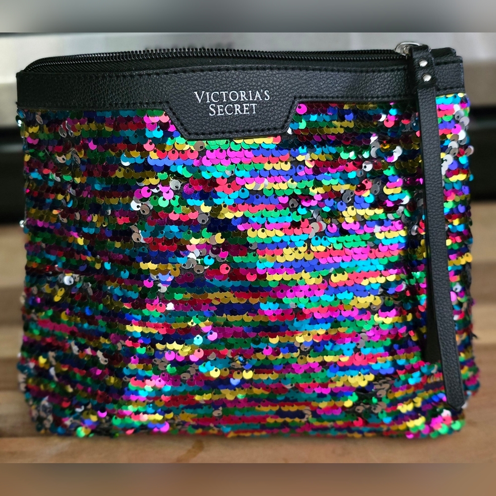 Victoria's Secret Make-up Cosmetic Rainbow Sequin Bag Wristlet Purse Case. Pre-o